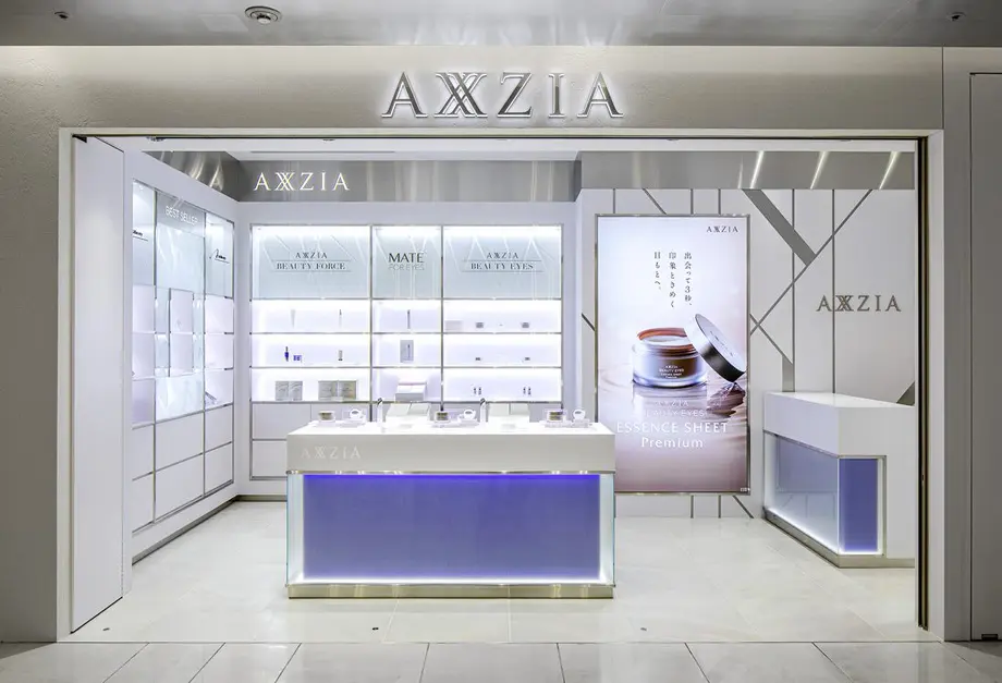AXXZIA GINZA SIX店 写真