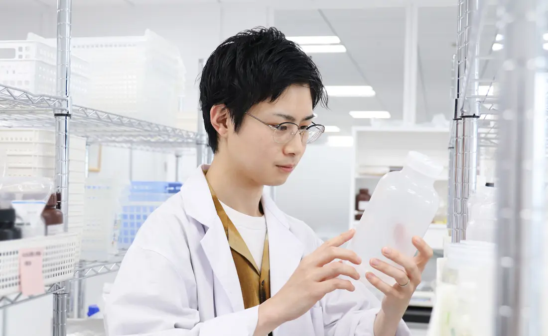製造部 研究開発課 写真