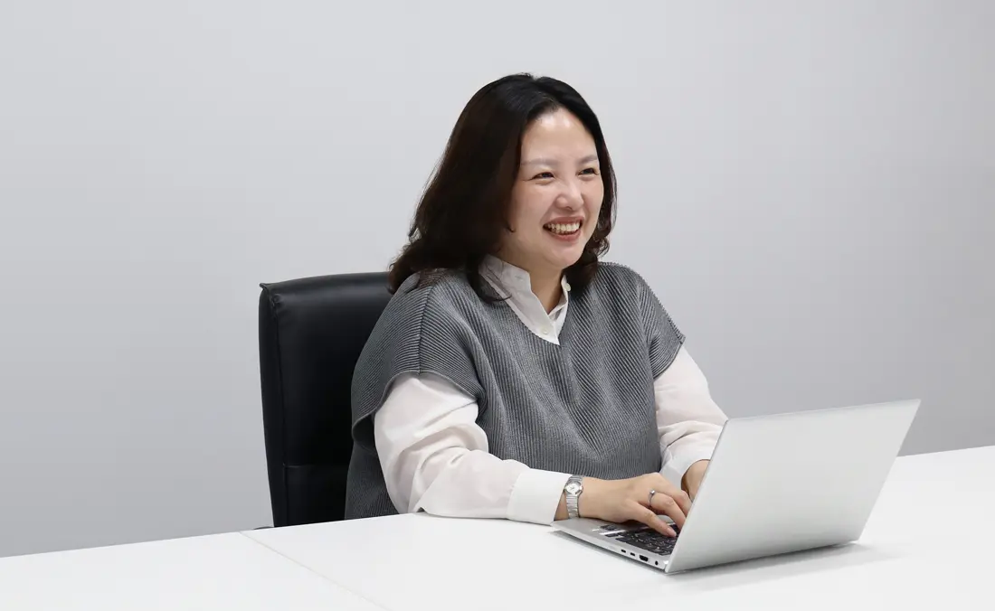 海外営業部 海外EC課 写真